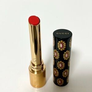 New Gucci Glow & Care Shine Lipstick - 516 Margaret Ruby - vivid red